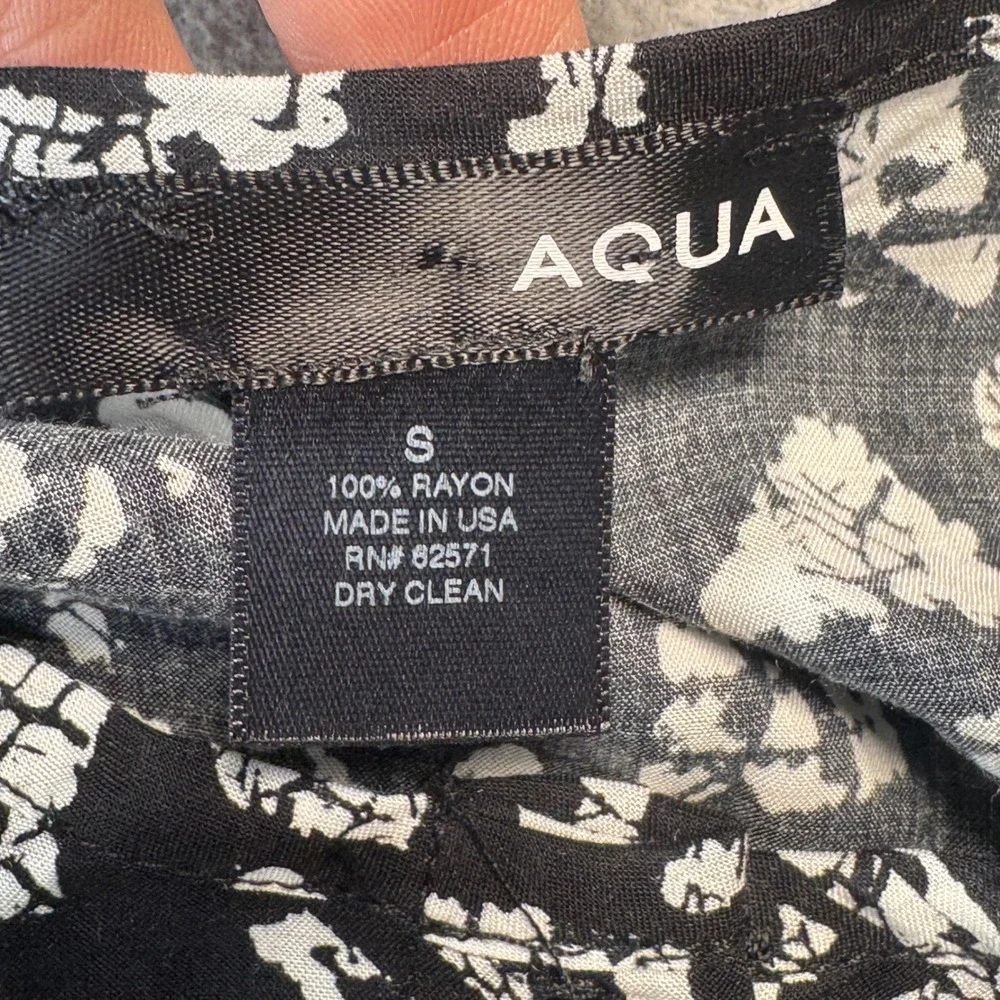 AQUA Black White Tribal Geometric Tie Front Camisole Tank Top Small 14599 - Picture 3 of 5